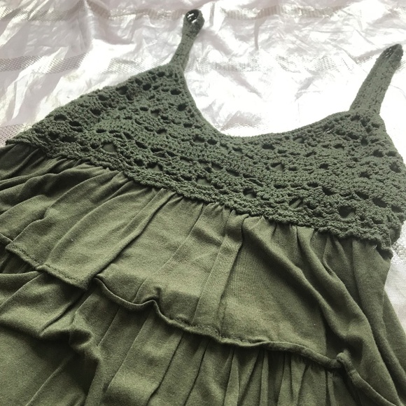Forever 21 Green Crochet Spaghetti - Picture 2 of 4